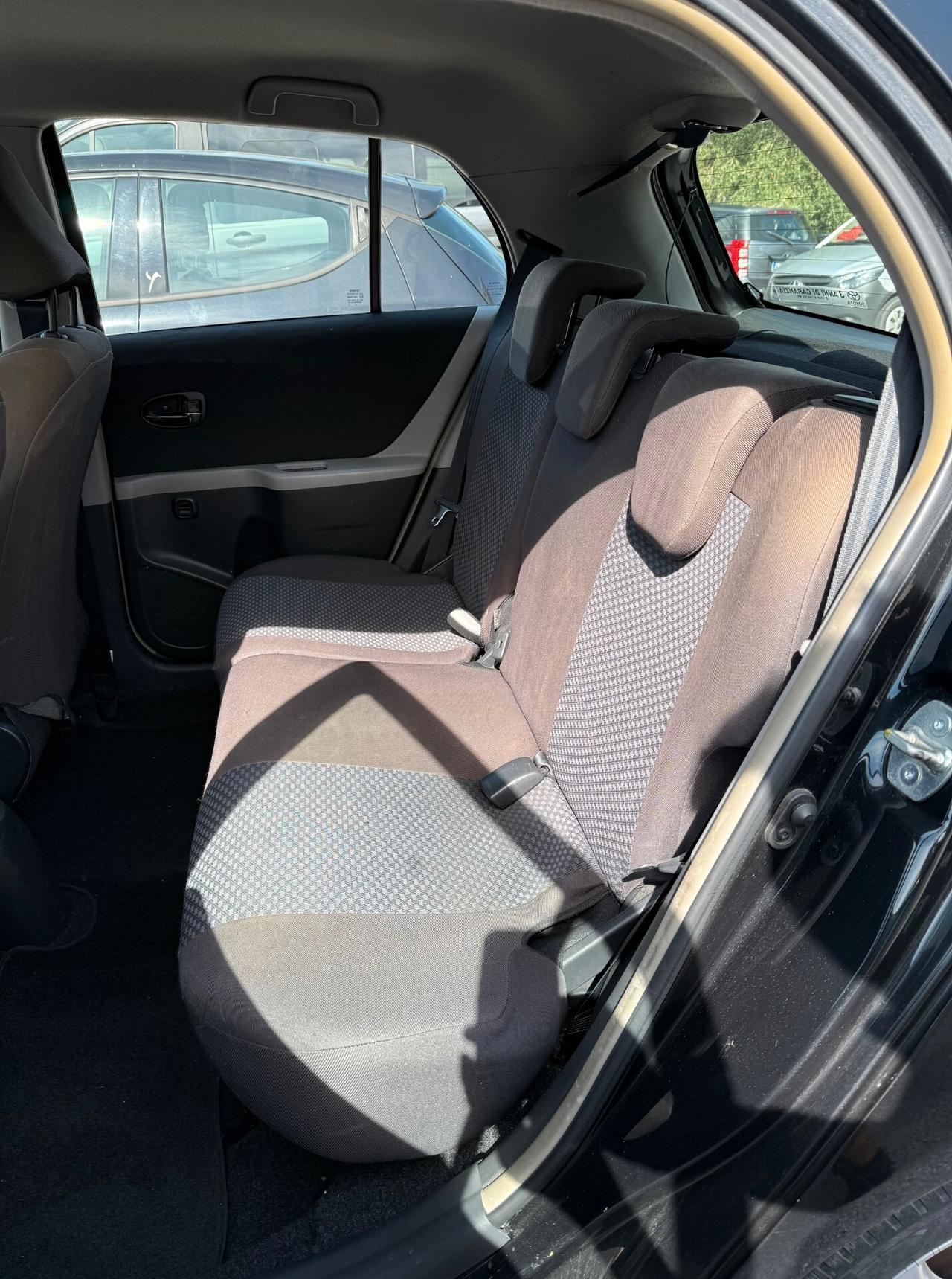 Toyota Yaris 1.4 D-4D DPF 5 porte