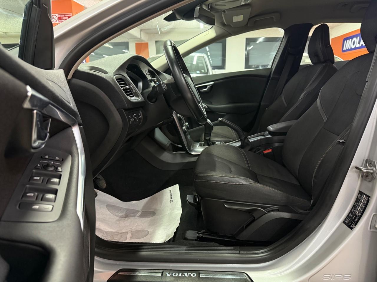 Volvo V40 Cross Country D3 Summum