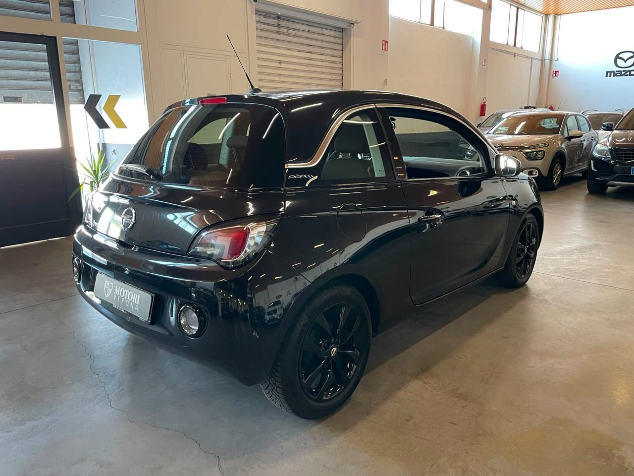 Opel Adam 1.2 70 CV Glam