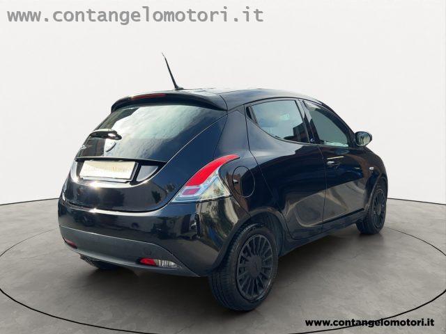 LANCIA Ypsilon 1.2 69 CV 5 porte S&S Black and Noir