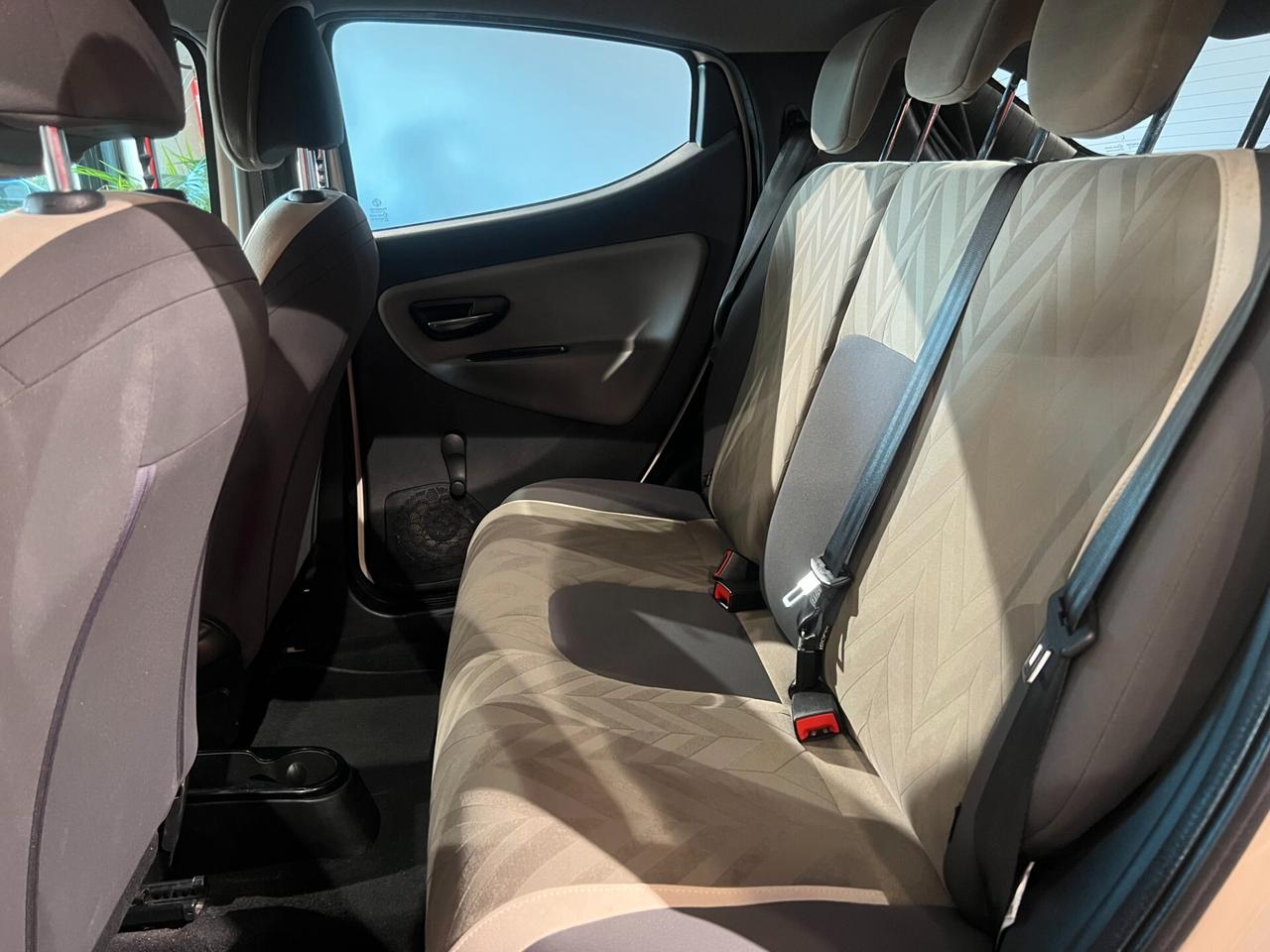 Lancia Ypsilon 1.2 69 CV 5 porte Gold METANO