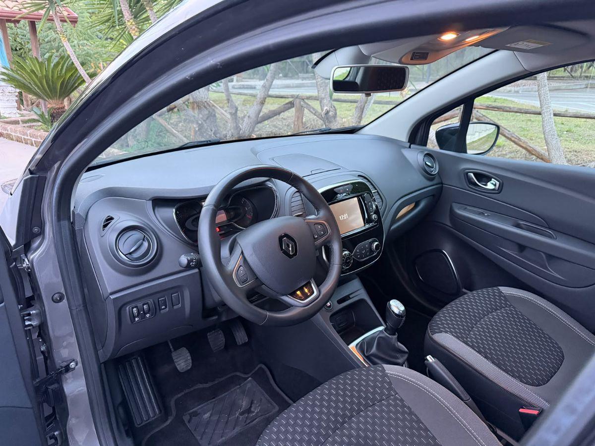 RENAULT - Captur - dCi 8V 90 CV EDC S&S Energy Bose