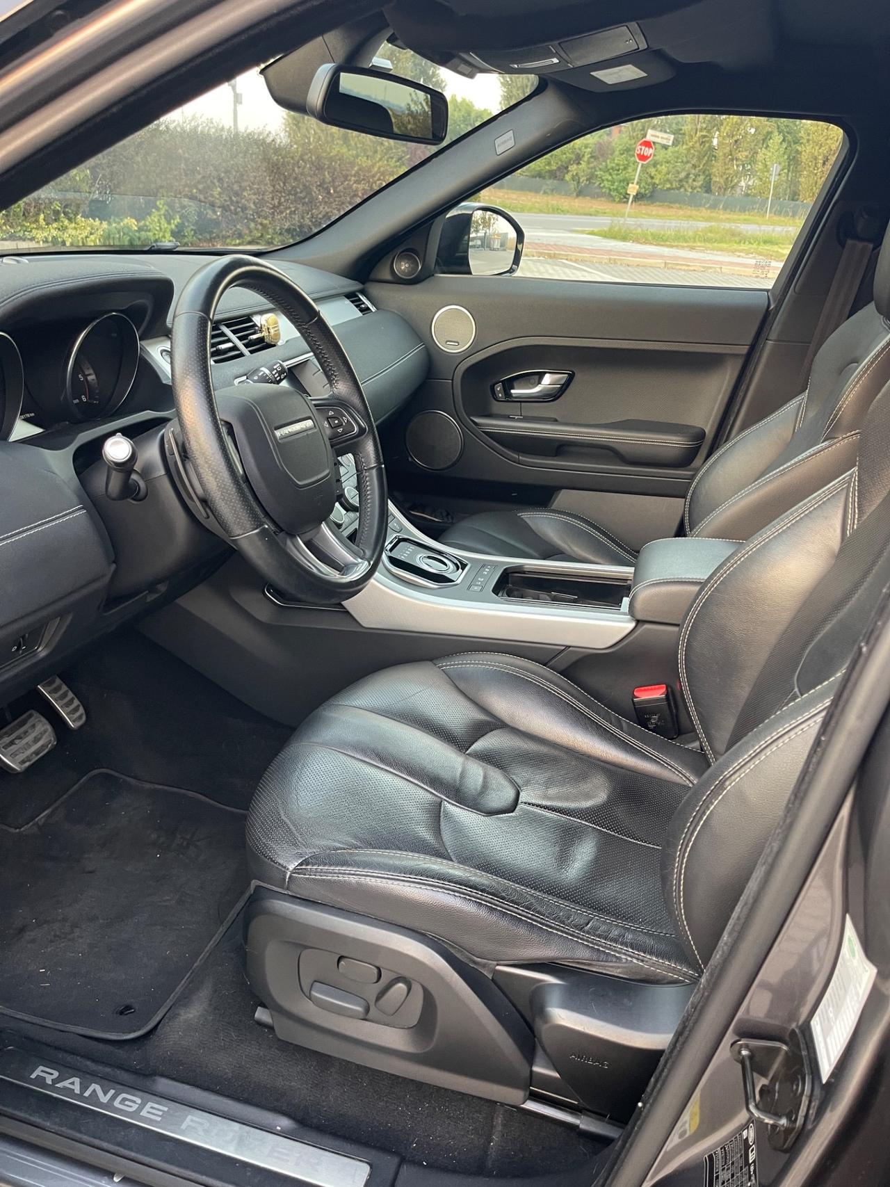 Land Rover Range Evoque 2.2 TD4 5p. British Edition Dynamic