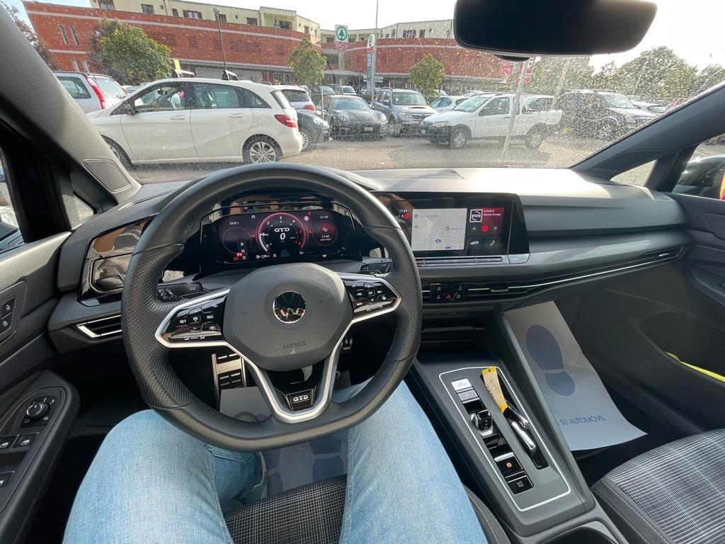 Volkswagen Golf 8 GTD 2.0 200cv DSG