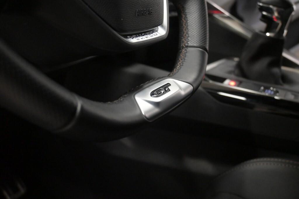 PEUGEOT 3008 1.2 130CV GT *2024 *9000KM