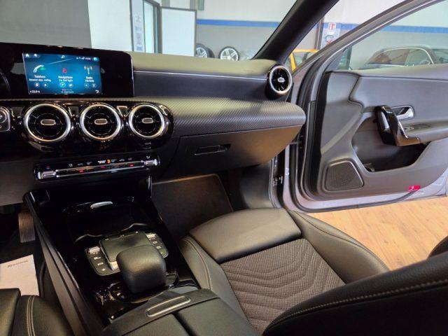 MERCEDES-BENZ A 180 d Automatic Premium