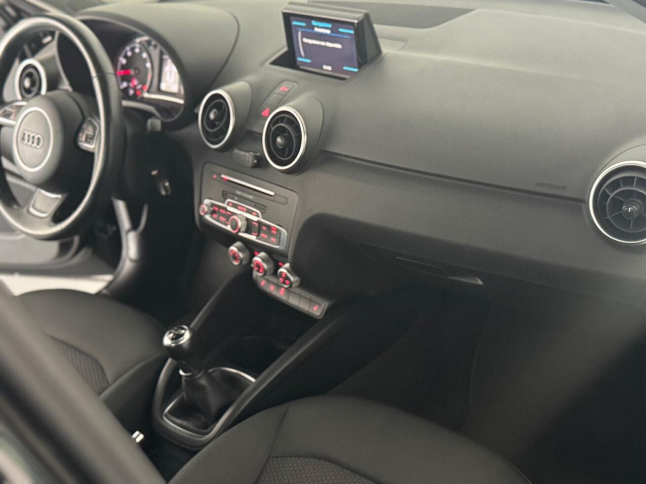 Audi A1 SPB Sline 85.000 Km, Neopatentati !