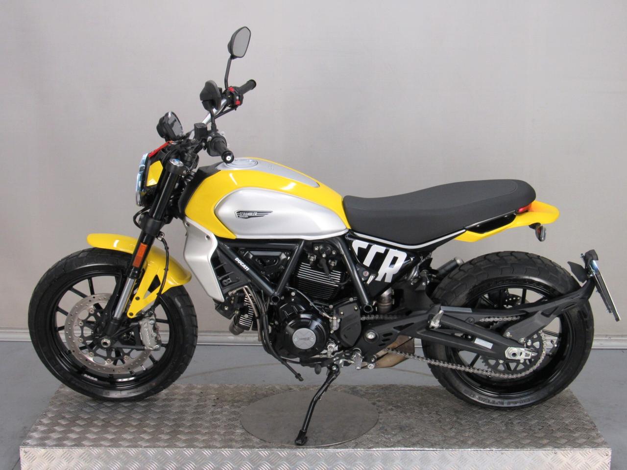 Ducati Scrambler ICON YELLOW