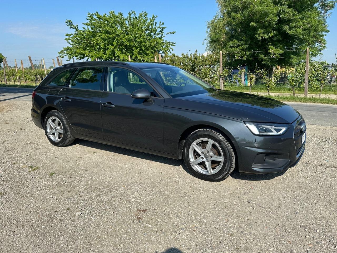 Audi A4 Avant 40 TDI quattro S tronic Business Advanced