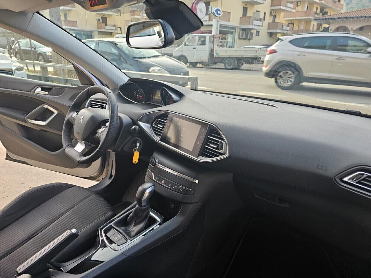 Peugeot 308 BlueHDi 120 EAT6 SW Business