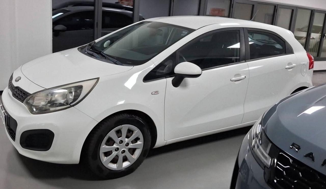 Kia Rio 1.2 CVVT 5p. Cool unica proprietaria