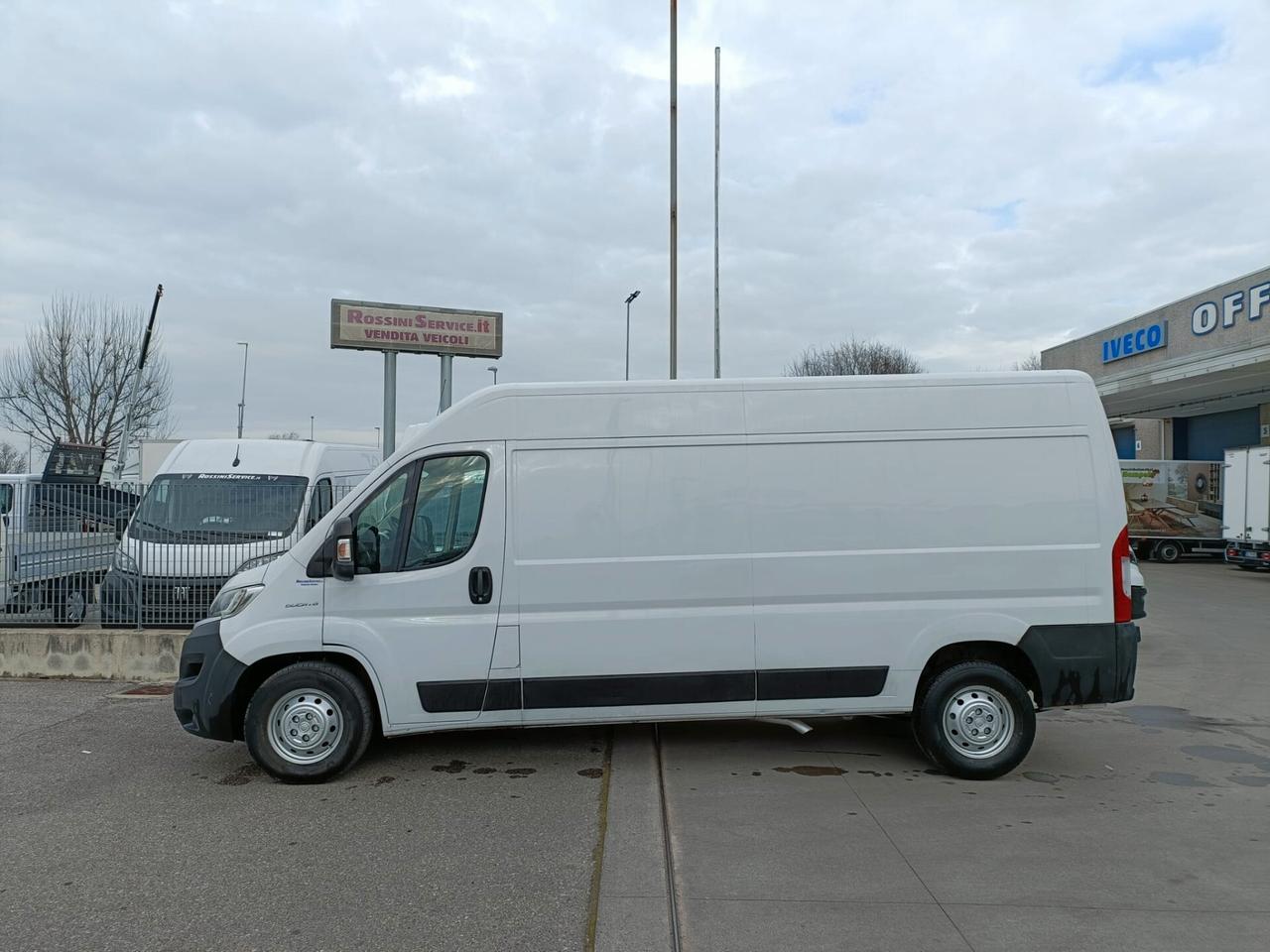 Fiat Ducato FURGONE PASSO LUNGO TETTO MEDIO E6D-TEMP