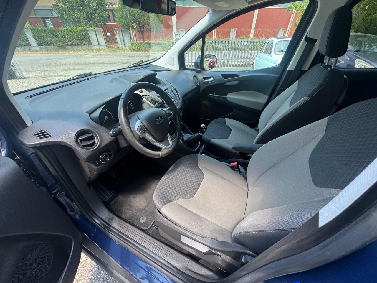 Ford Tourneo Courier 1.5 TDCI 95 CV Plus