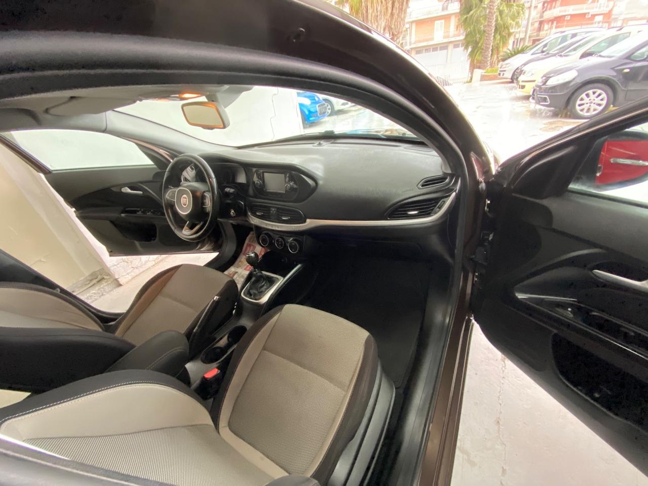 Fiat Tipo 1.6 Mjt 4 porte Opening Edition