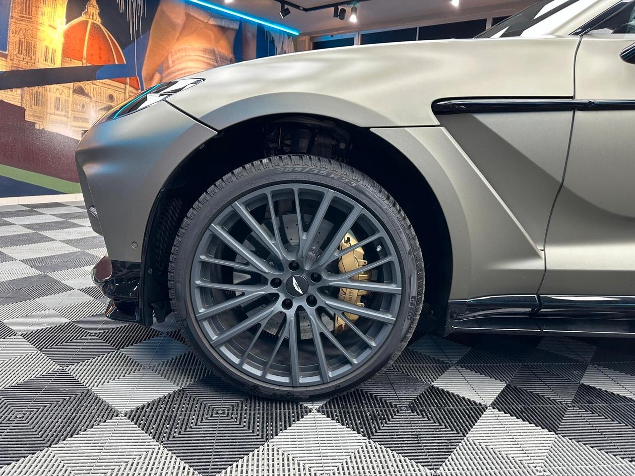 Aston Martin DBX DBX707 (333)