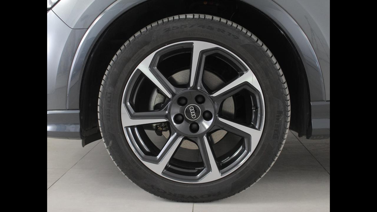 AUDI Q3 I 2019 Sportback - Q3 Sportback 35 2.0 tdi quattro s-tronic