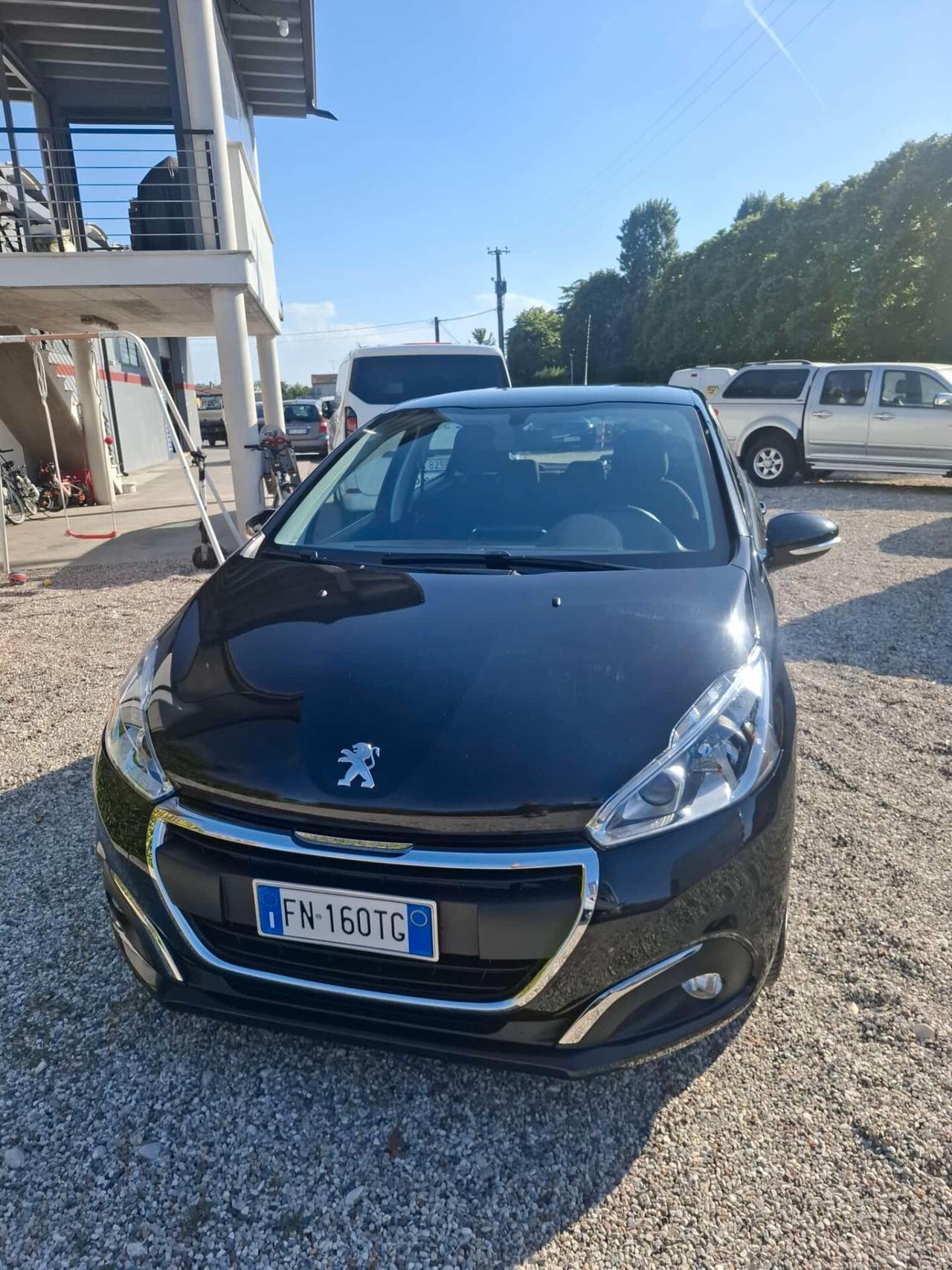 Peugeot 208 PureTech 82 5p. GPL Active