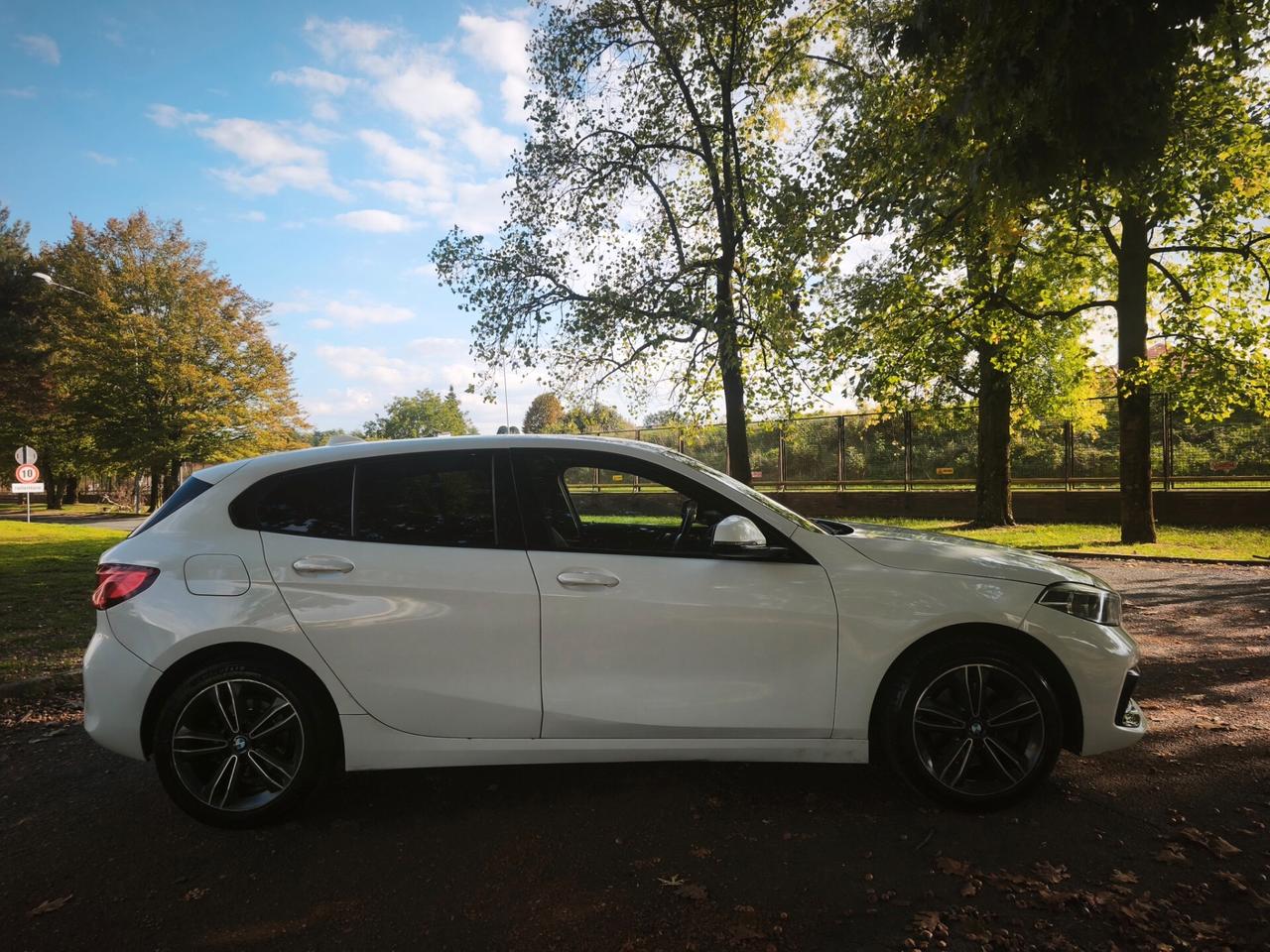 Bmw serie 1 116d 5p. Msport