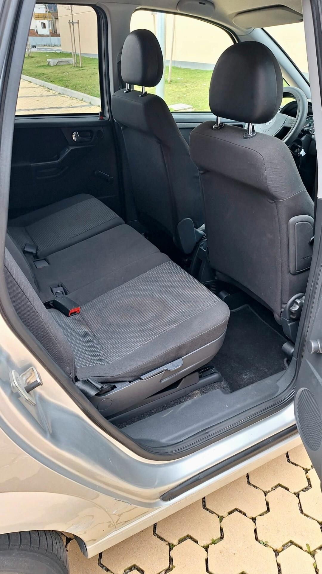 Opel Meriva 1.3 Diesel - 5 Porte OK NEOPATENTATI