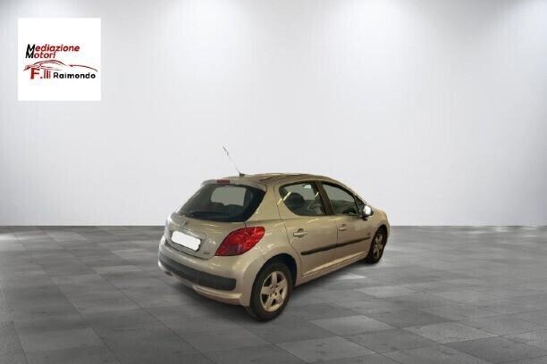 Peugeot 207 1.4 77.000KM OK NEOPATENTATI