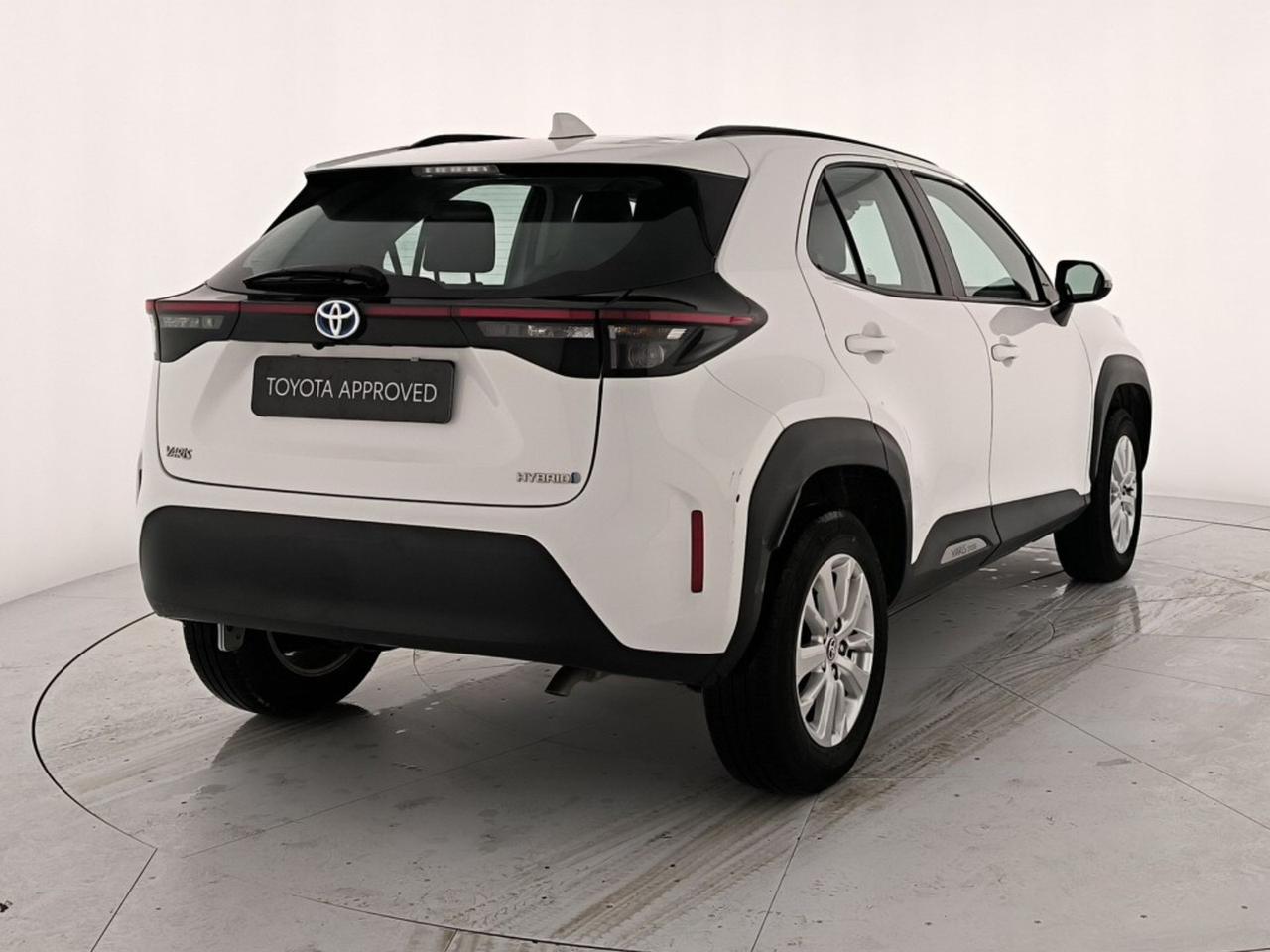 Toyota yaris cross 1.5h active fwd 116cv e-cvt