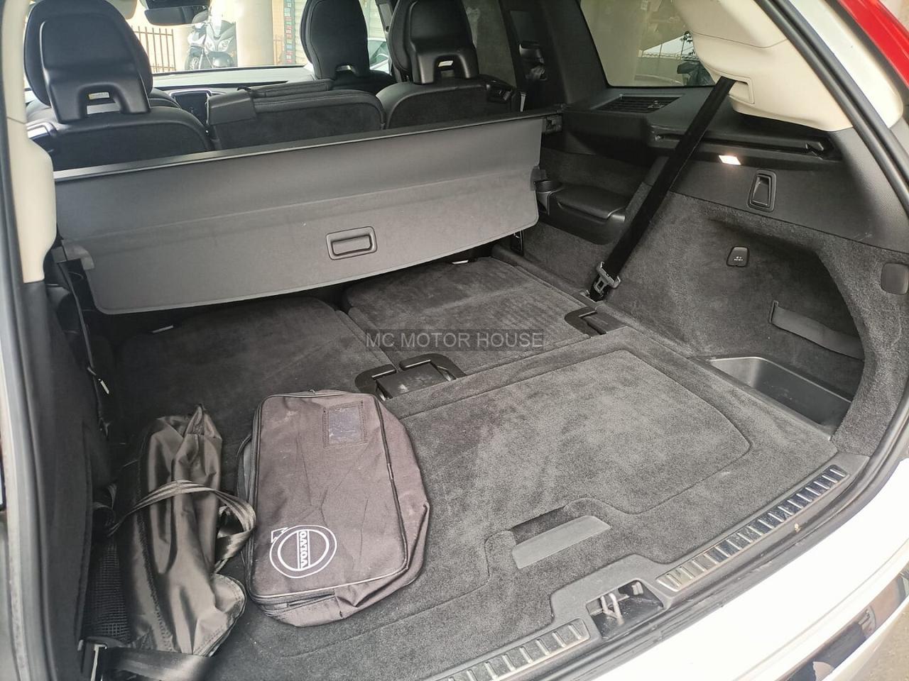 VOLVO XC 90 250cv 7 POSTI.IBRIDA.IVA.RATE.PERMUTE.