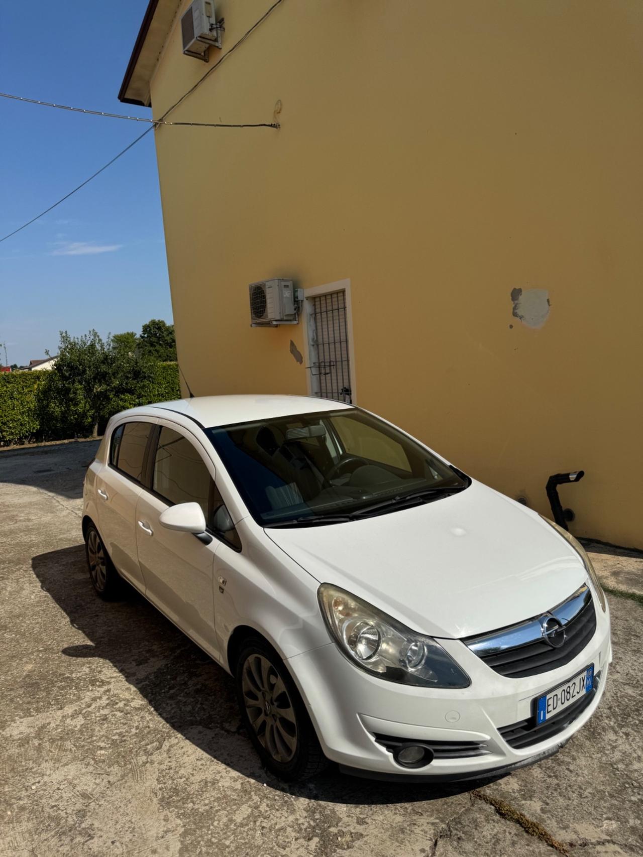 Opel Corsa 1.2 5 porte Edition