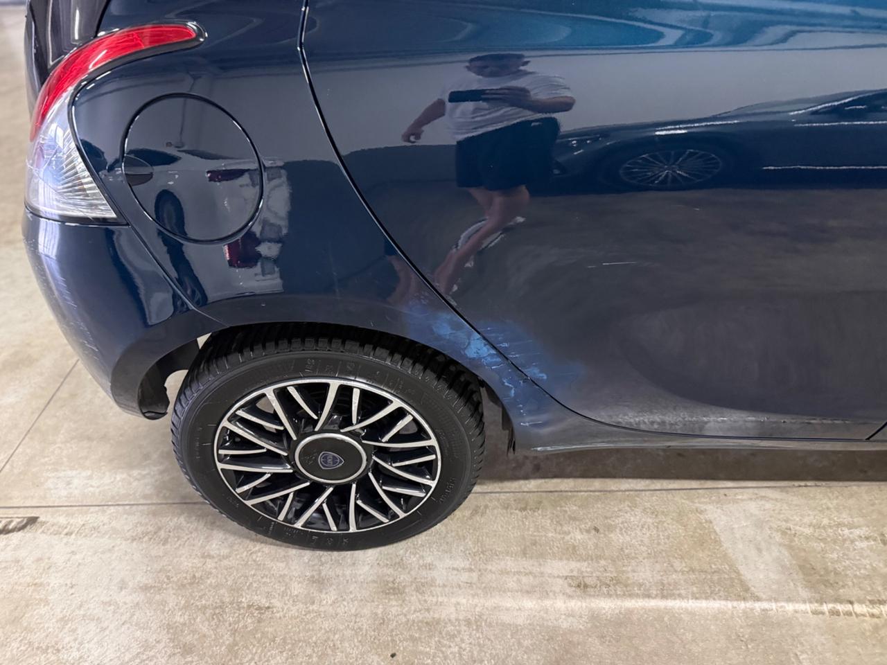 Lancia Ypsilon 1.2 69 CV 5 porte Gold