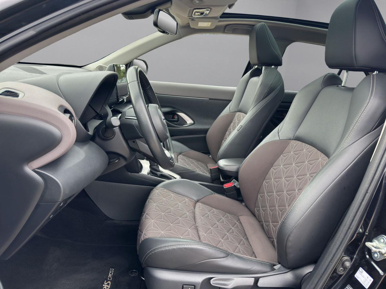 Toyota Yaris Cross 1.5h Lounge fwd 116cv e-cvt