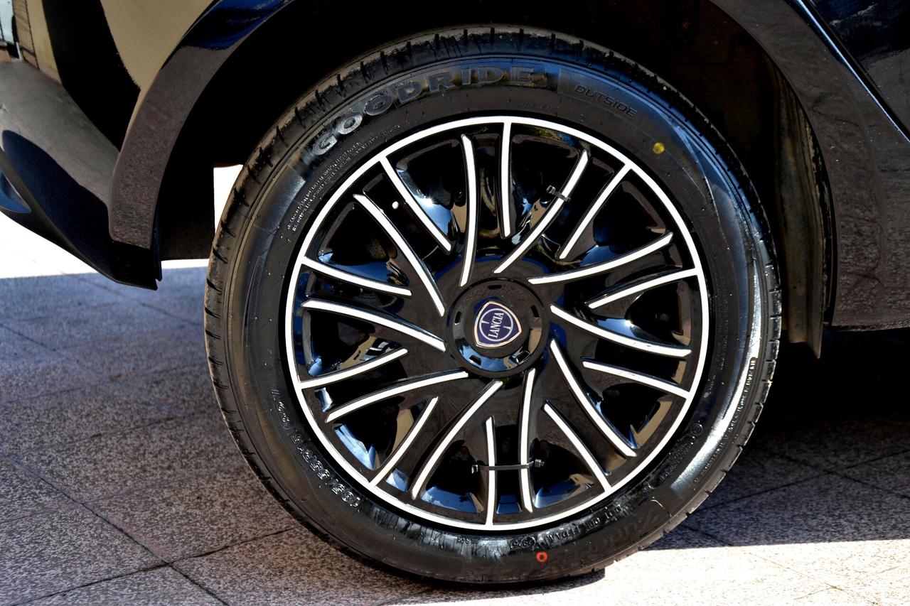 Lancia Ypsilon 1.0 HYBRID 70CV GOLD **PREZZO REALE**KM19000 VERI