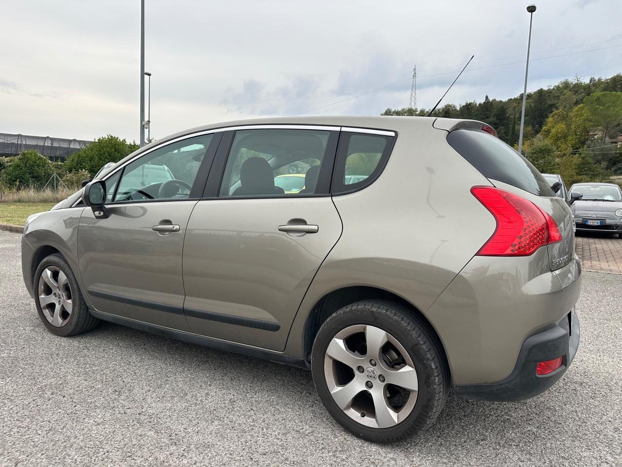 Peugeot 3008 1.6 VTi 120CV Premium
