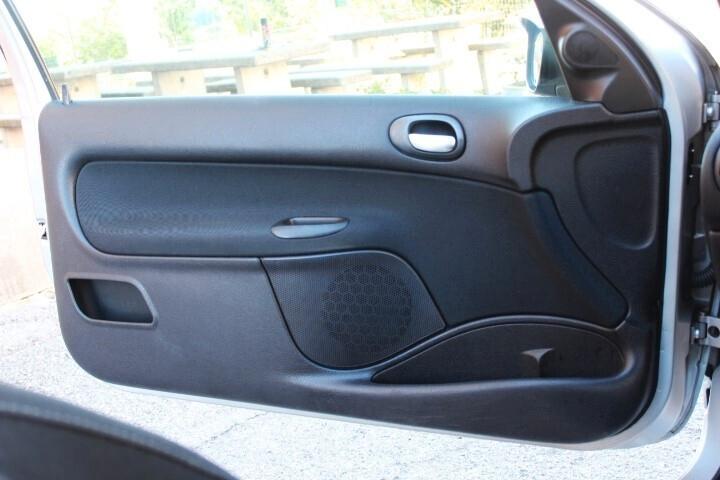 Peugeot 206 1.6 HDi Sweet Years 8 gomme invernali\termiche su cerchio clima unica proprietaria distribuzione ok