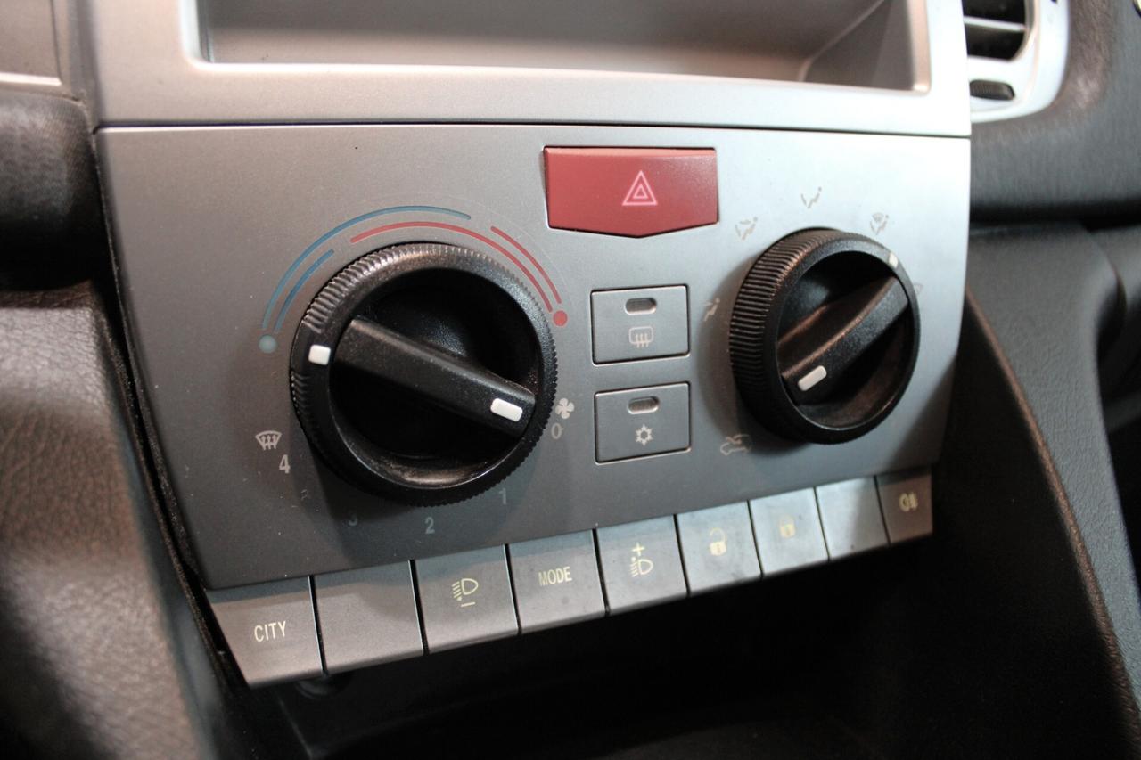 Lancia Ypsilon 1.3 Mjet Argento - 2009