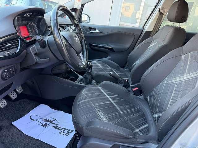 Opel Corsa Corsa V 2015 5p 1.2 b-Color