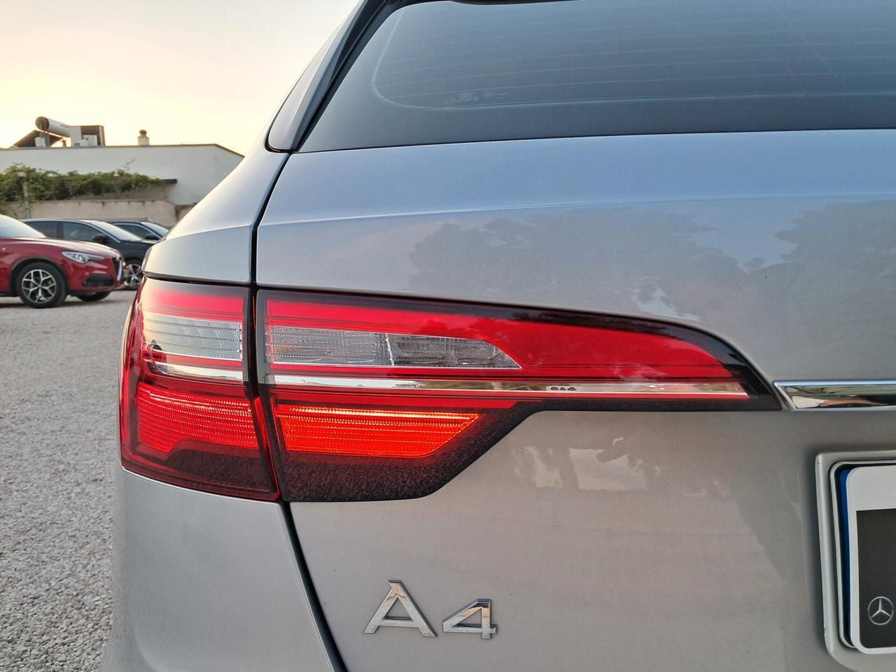 Audi A4 35 TDI * VIRTUAL-LED-NAVY*RADAR