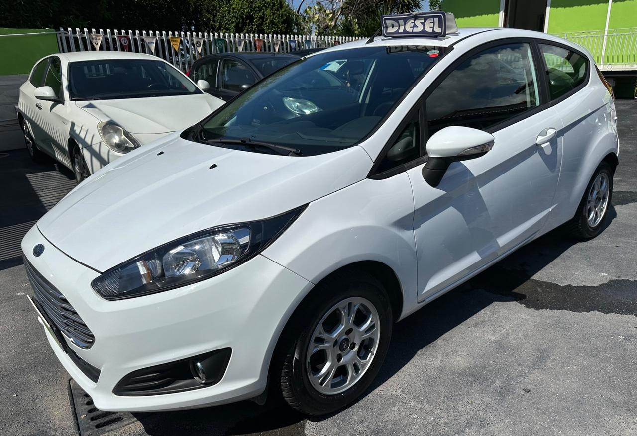 Ford Fiesta 1.5 TDCi 75CV 3 porte Titanium 100.000 KM