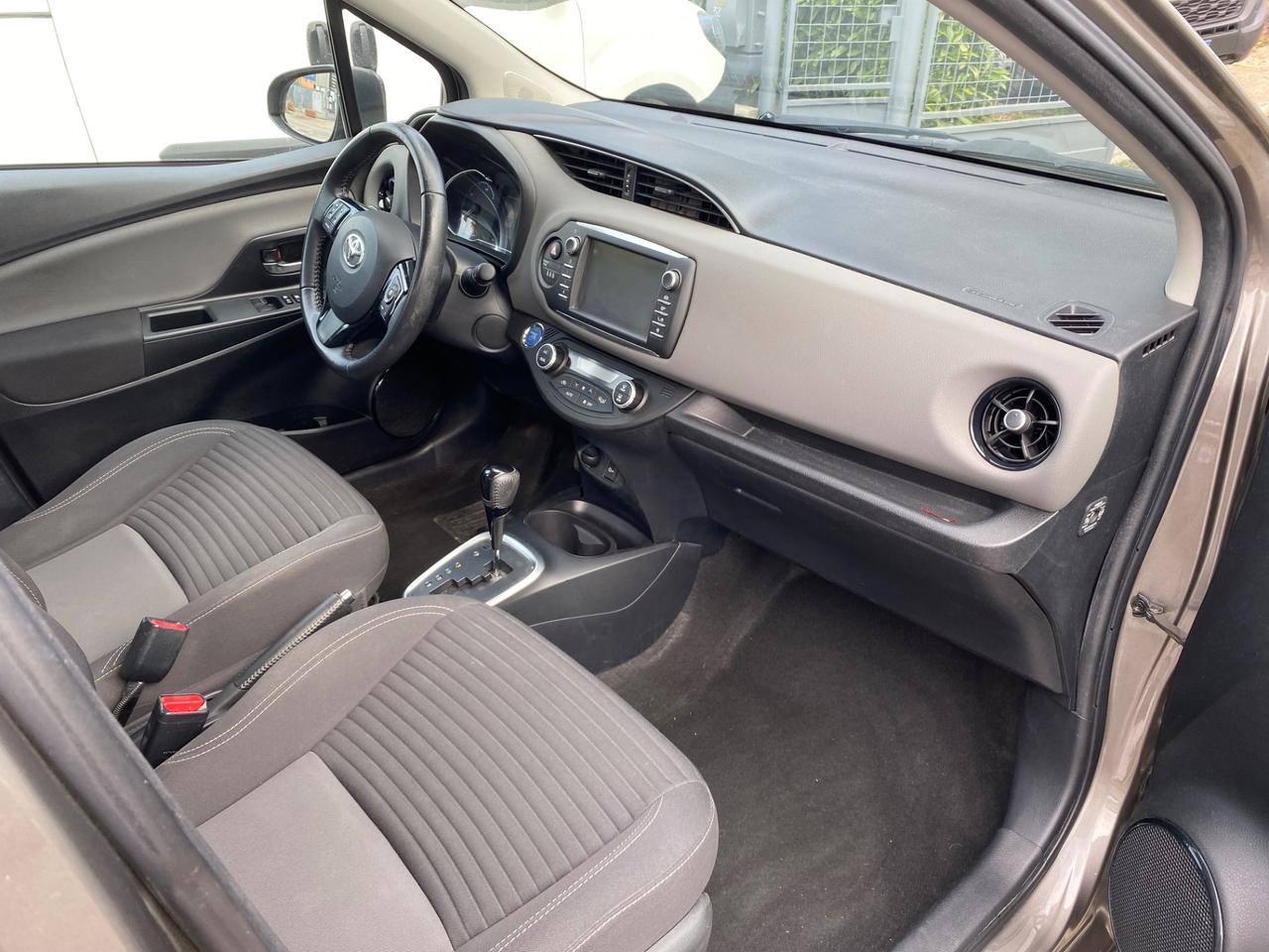 Toyota Yaris 1.5 Hybrid 5 porte Active