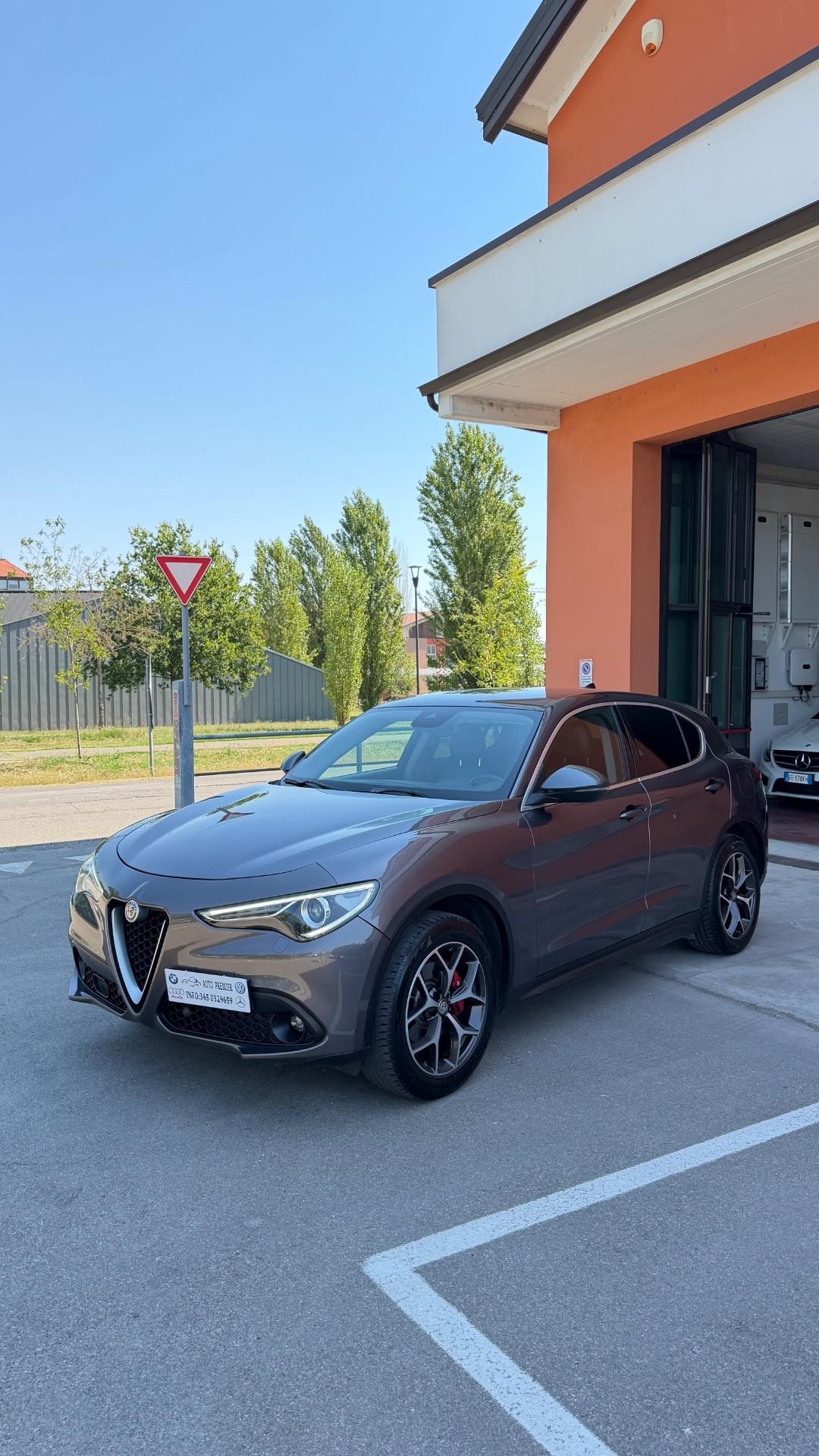 Alfa Romeo Stelvio 2.2 Turbodiesel 190 CV AT8 Q4 Executive