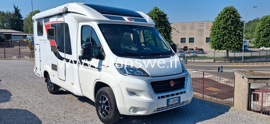 Bürstner Travel Van 590 letto matrimoniale posteriore