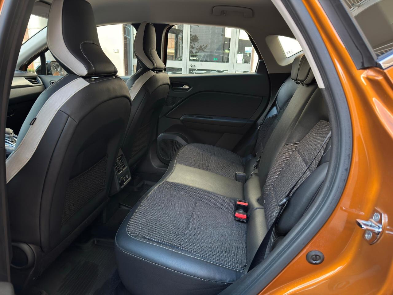 Renault Captur 1.6 Plug-in Hybrid E-Tech 160 cv Initiale Paris