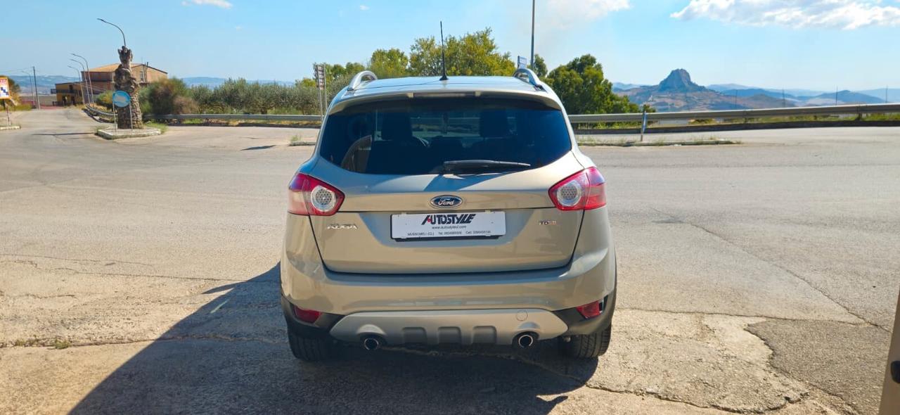 Ford Kuga 2.0 TDCi 136 CV 4WD Titanium