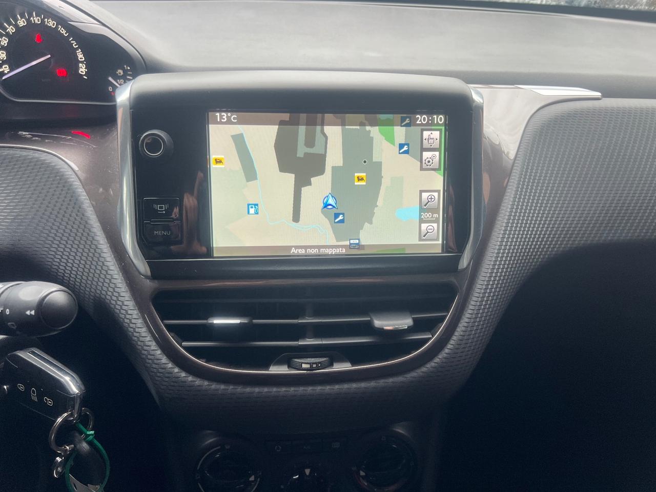 Peugeot 2008 1.6 e-HDi 92 CV Stop&Start robotizzato Allure