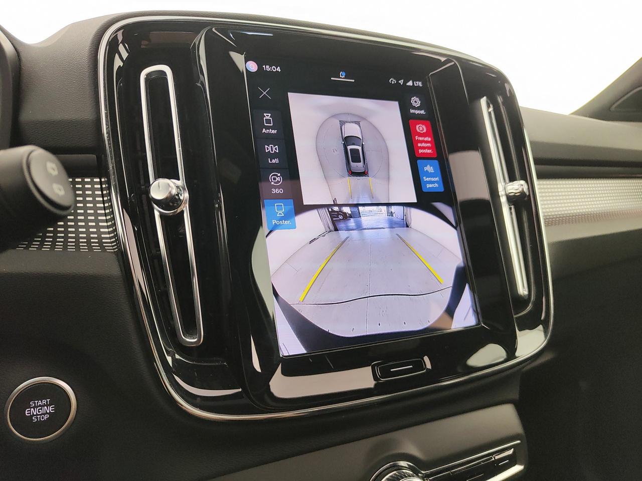 VOLVO XC40 2.0 b3 Ultimate Dark auto