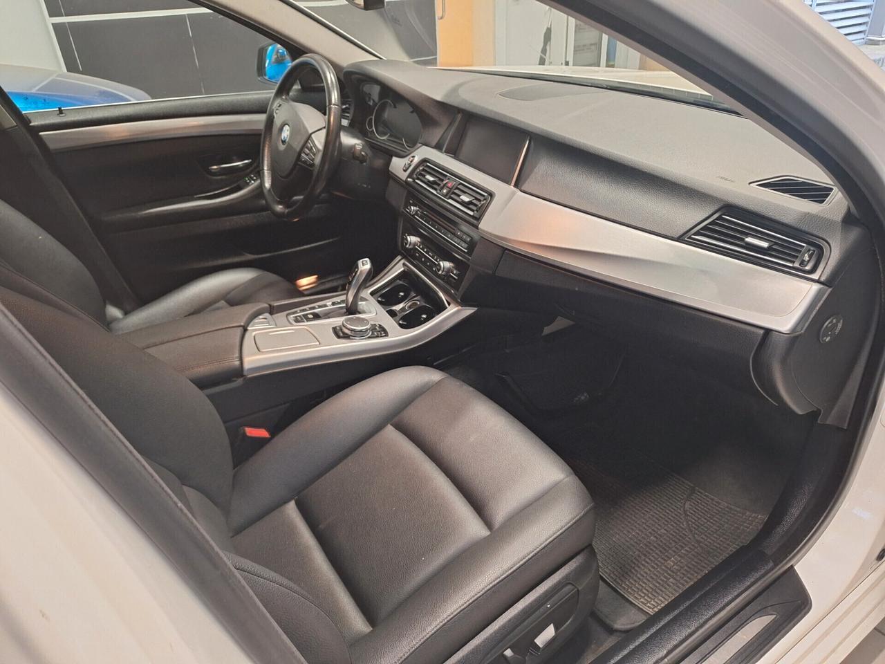 Bmw 520 520d xDrive Touring Luxury