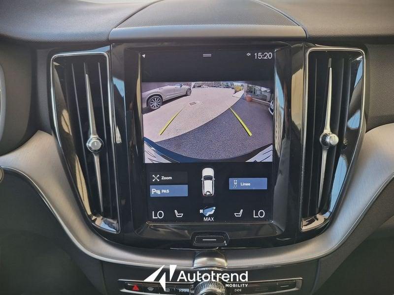 Volvo XC60 B4 197+14 CV AWD M-Hybrid Diesel Automatica Momentum