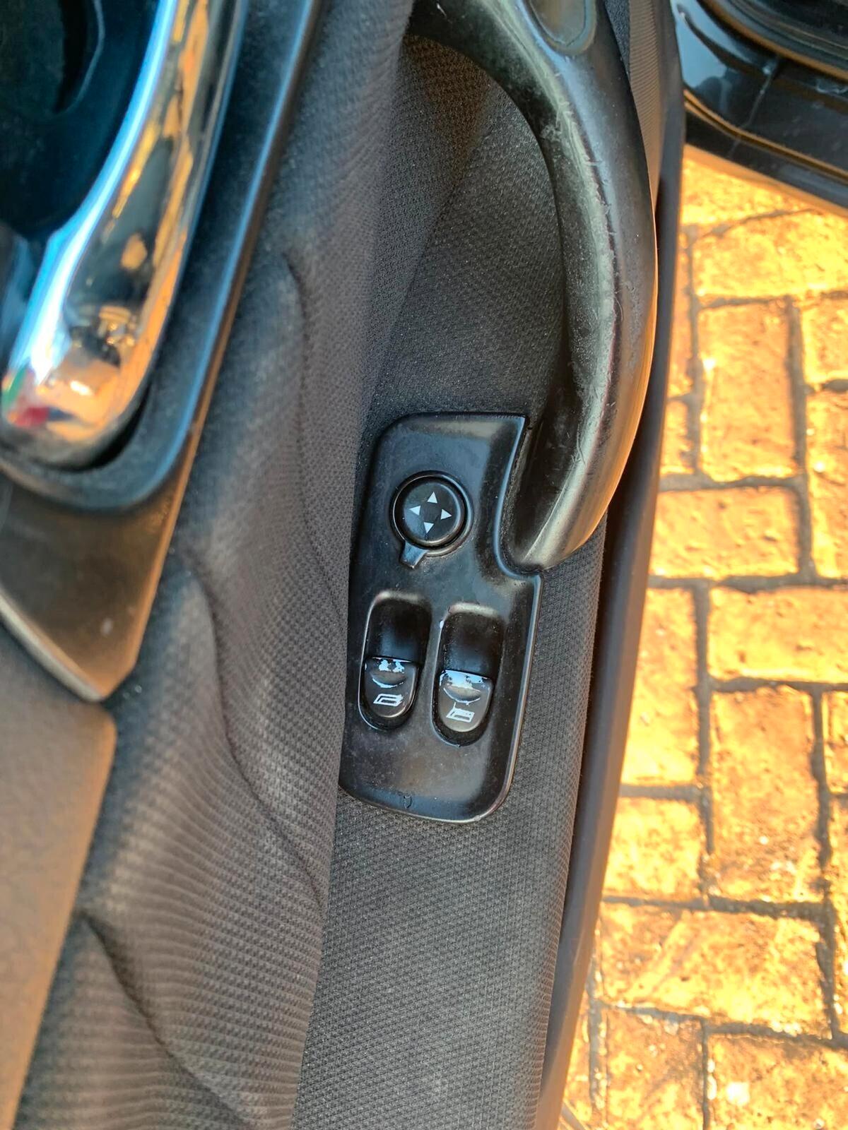 Alfa Romeo 147 1.9 JTD (120) 5 porte Progression