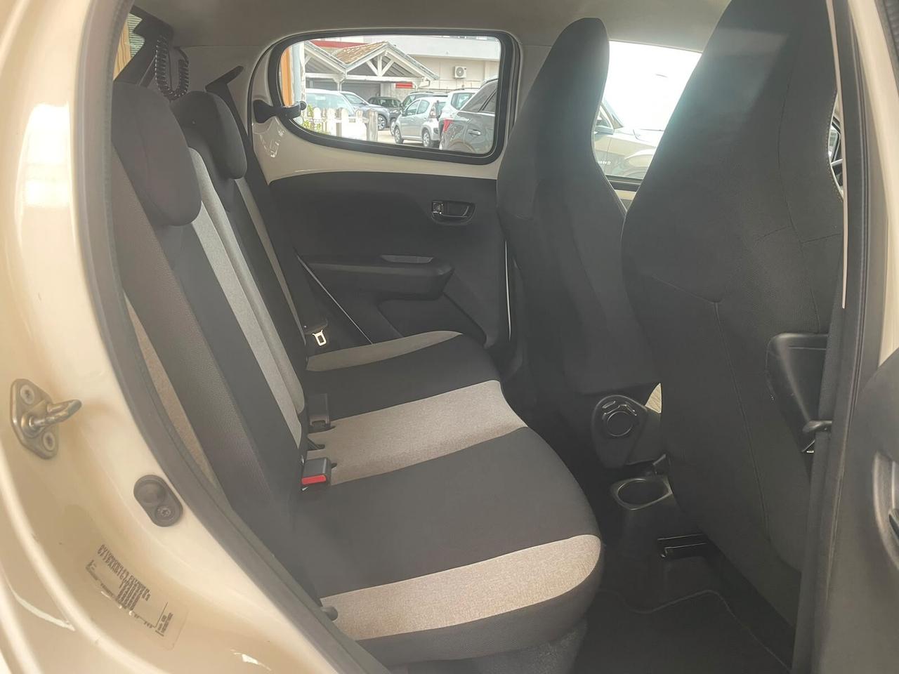 Citroen C1 PureTech 82 5 porte Shine