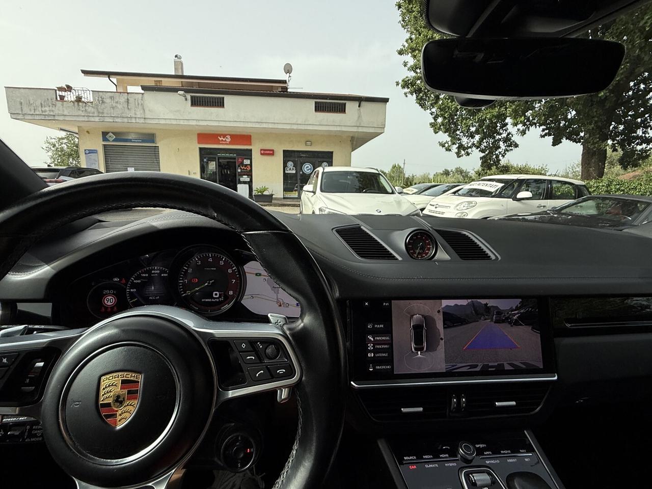 PORSCHE CAYENNE COUPE GTS SPORT CHRONO E-HYBRID