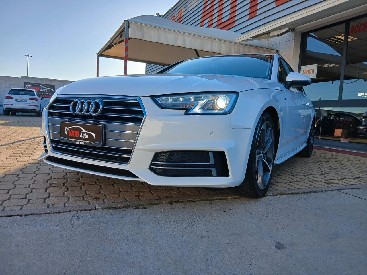 Audi A4 Avant 2.0 TDI 122 CV S tronic Business