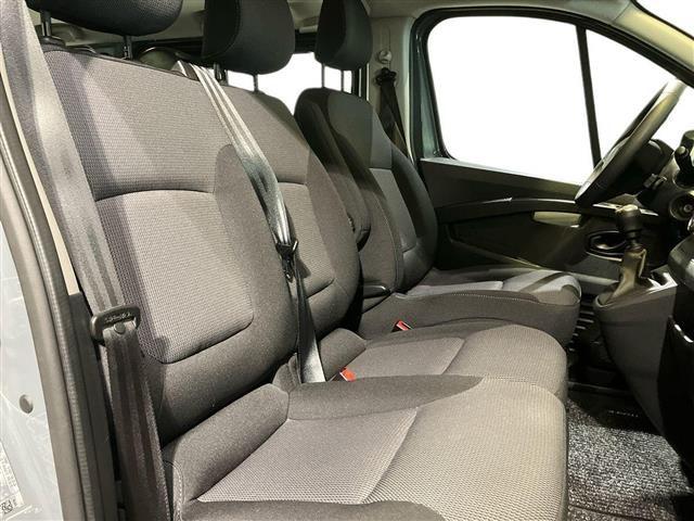 RENAULT Trafic passenger 2.0 Blue dci 110cv L1H1 Zen